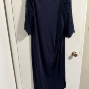 A Elegant Navy Blue Lace Sleeve Maxi Dress